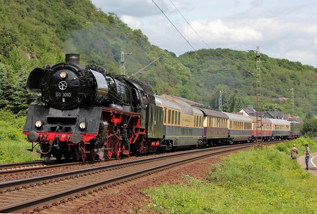 03 1010 zwischen Linz(Rhein) und Erpel am 23.06.2012