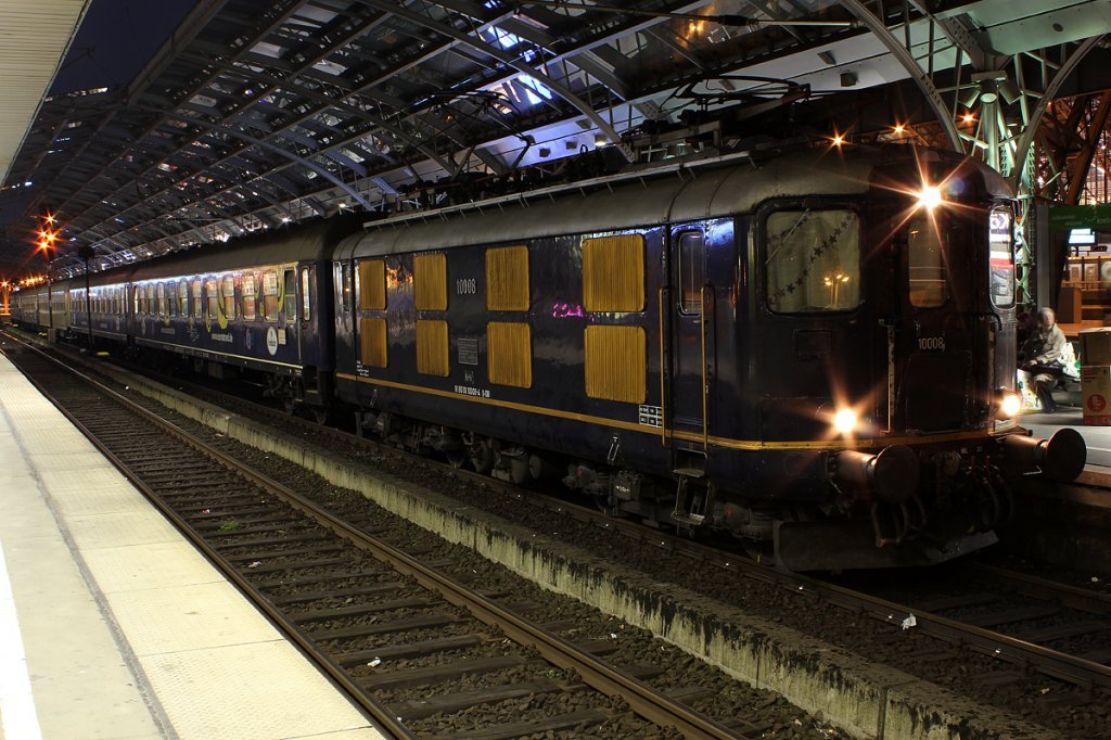 10008 der Centralbahn mit Partyzug aus Lauenbr�ck in K�ln Hbf am 30.10.2011