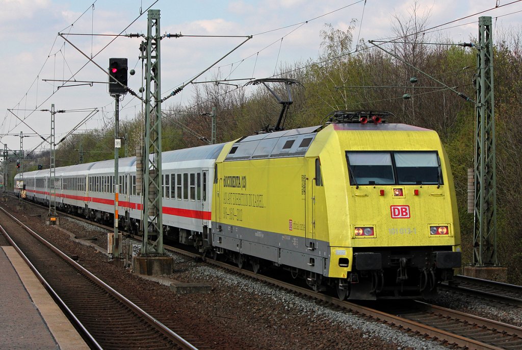 101 013-1 am IC132 in K�ln Stammheim am 08.04.2012
