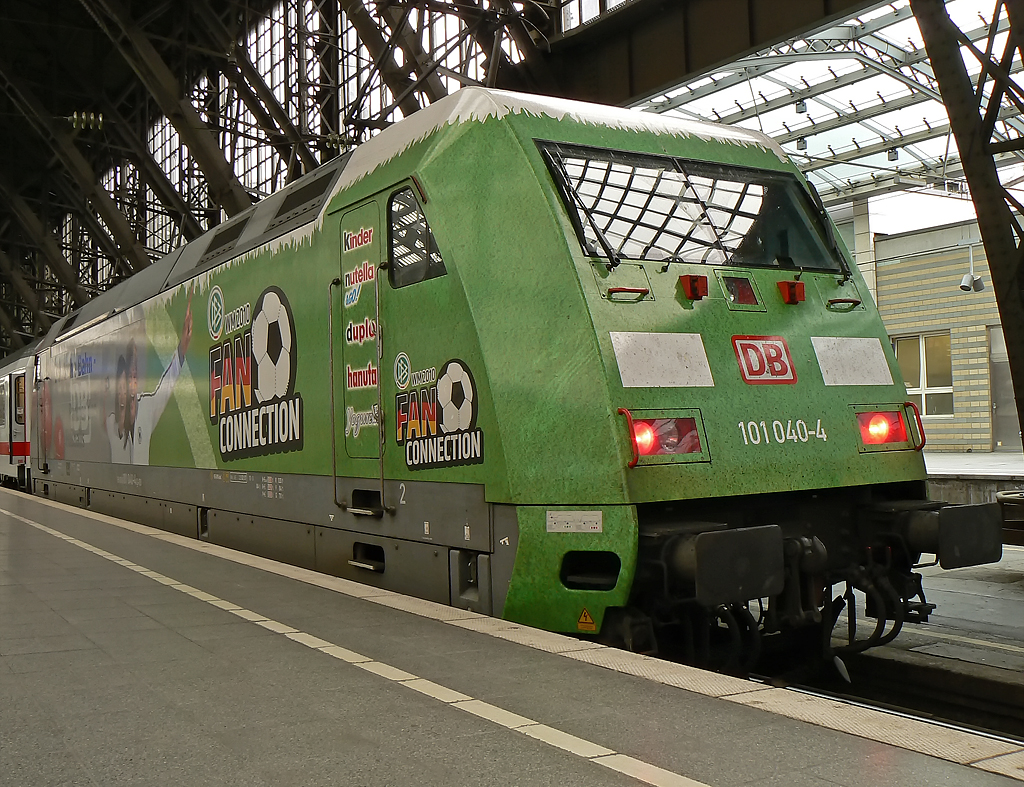 101 040-0 am Zugende des IC2141 nach Leipzig , K�ln Hbf 21.04.2010