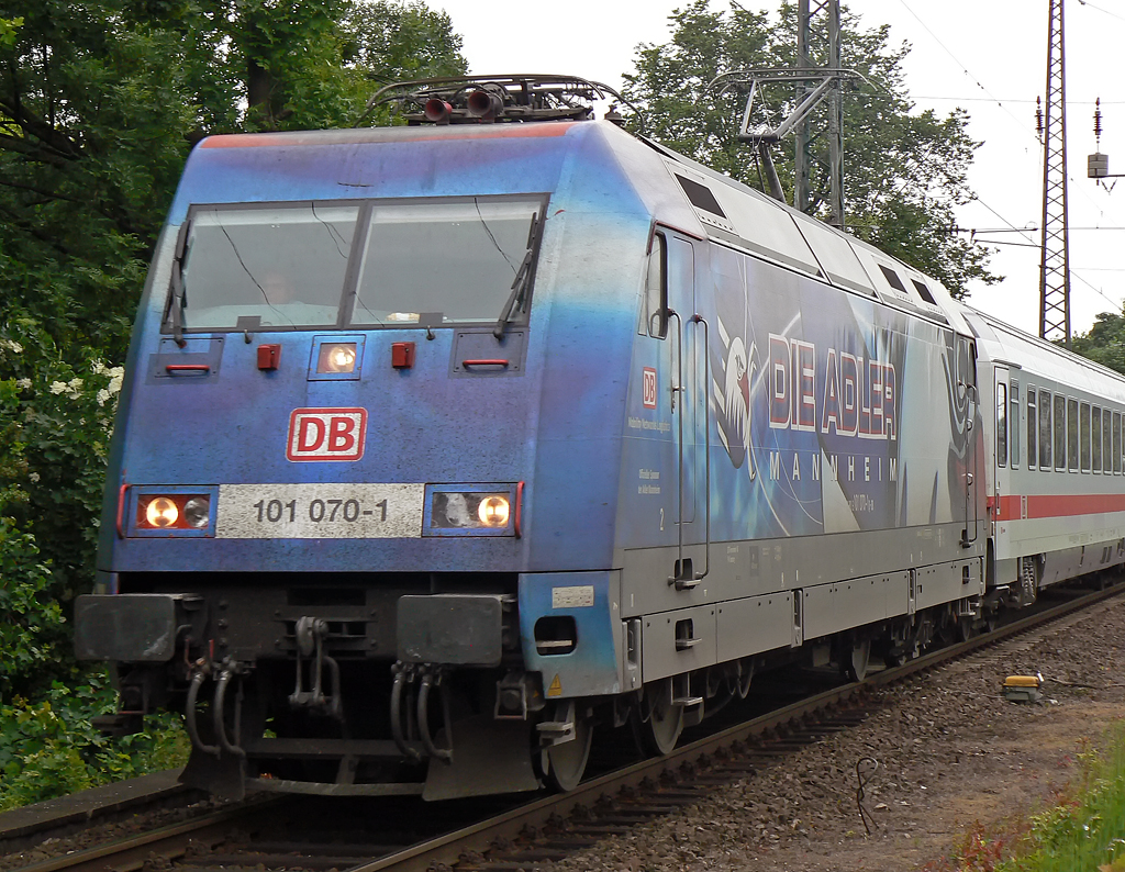 101 070-4 in K�ln West am 02.06.2010