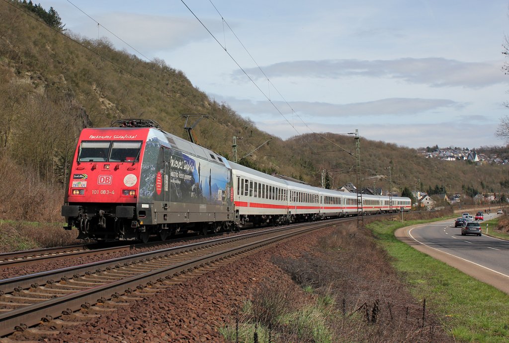 101 083-4 am IC2004 bei Erpel am 14.04.2013
