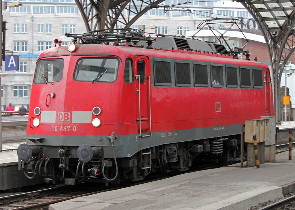 110 447-0 in K�ln Hbf am 20.02.2011