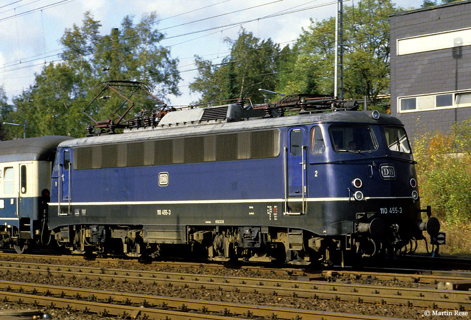 110 455 vom Bw K�ln2, fotografiert am 9.10.1983 in Warburg (Westf.)