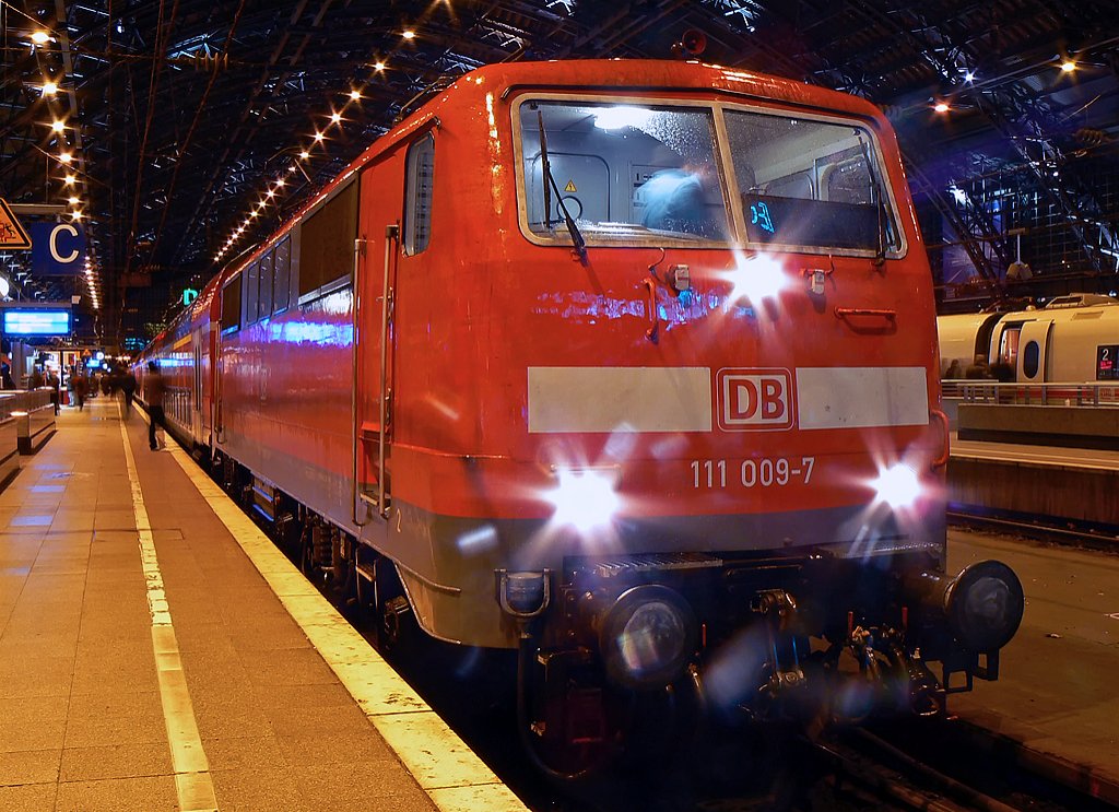111 009-7 in K�ln Hbf. im Nov.09