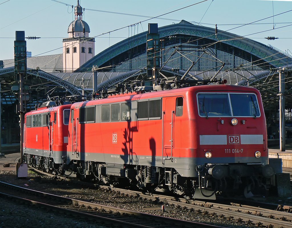 111 014-7 in K�ln Hbf am 7.3.2010
