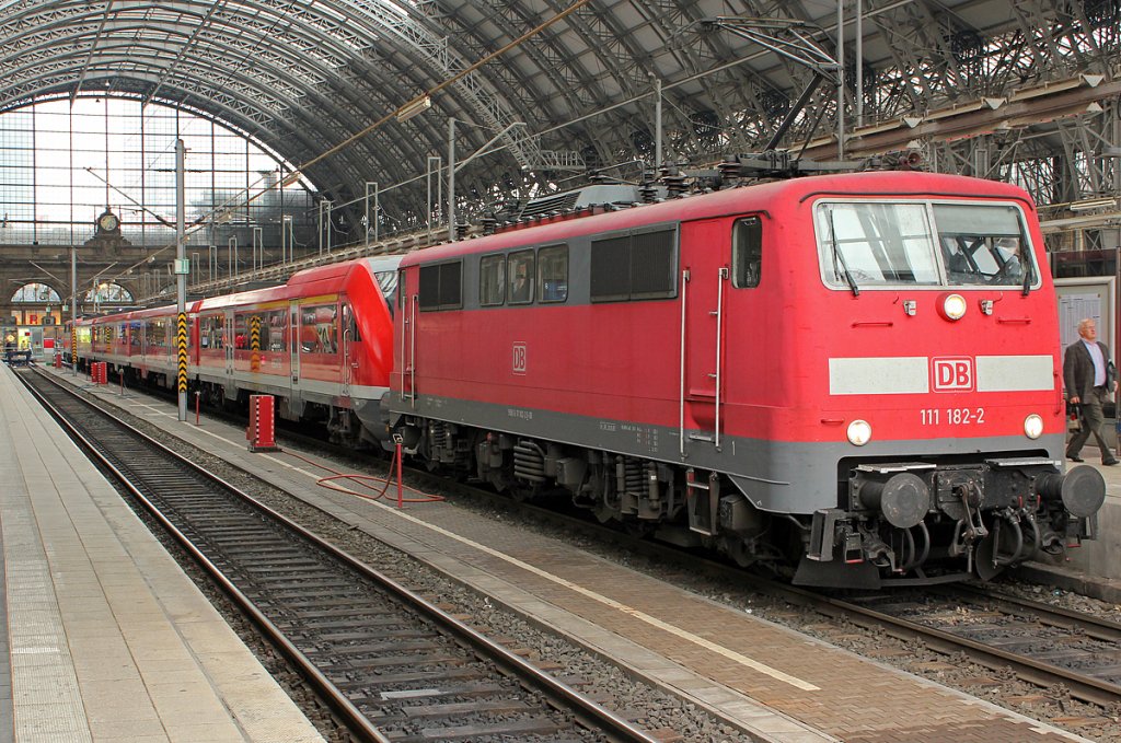 111 182-2 in Frankfurt(M) Hbf am 20.07.2011