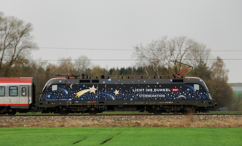 1116 126-4, Licht ins Dunkel, aufgenommen am 09.04.12, bei Mindelaltheim.
