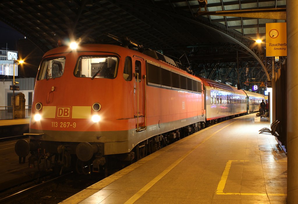 113 267-9 am EN421 in K�ln Hbf am 14.03.2013
