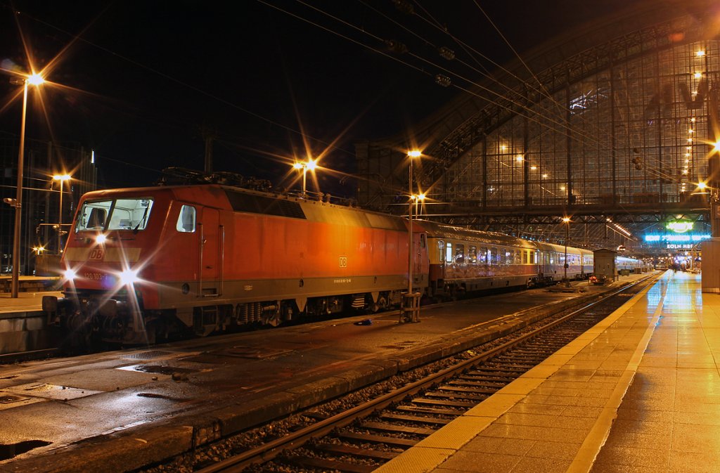 120 103-7 am IC2417 in K�ln Hbf am 04.11.2012
