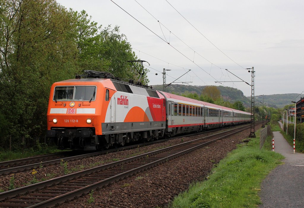 120 112-8 am IC118 in Bonn Limperich am 30.04.2013