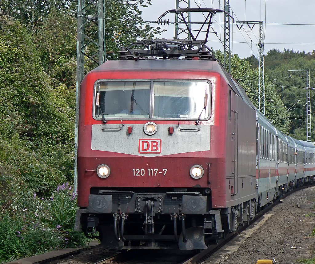 120 117-7 in K�ln West im Sommer 09