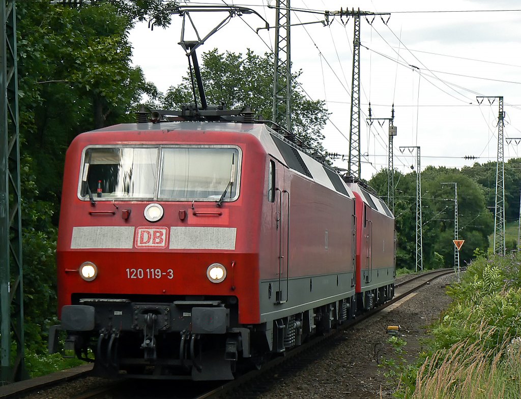 120 119-3  aufgenommen in K�ln West im Sommer 09