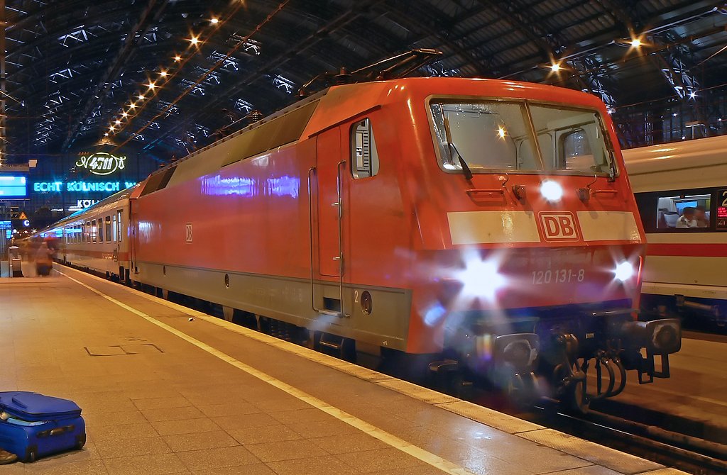 120 131-8 in K�ln Hbf 29.01.2010