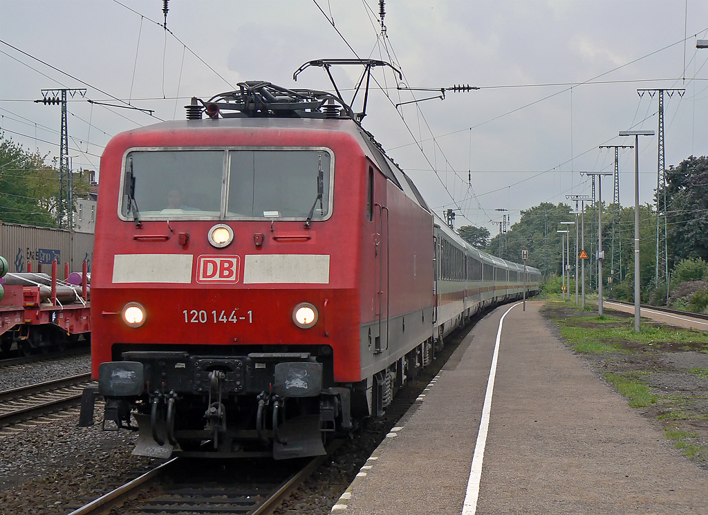 120 144-1 in K�ln West am 10.09.2010