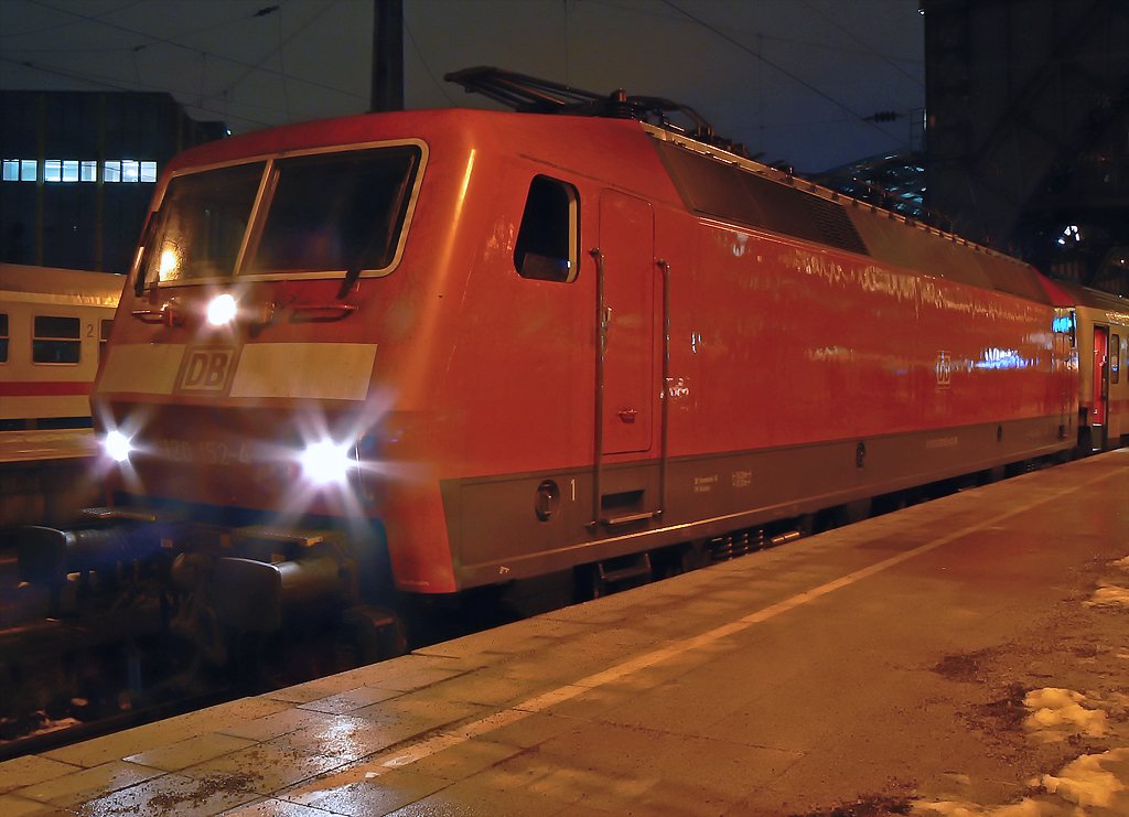 120 152-4 in K�ln Hbf am 15.01.10