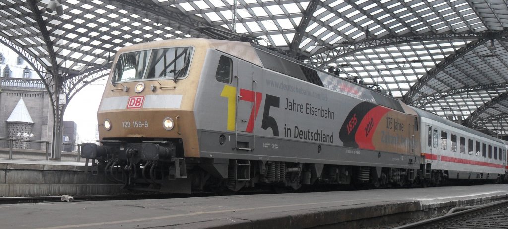 120 159-9 im Herbst 2010 in K�ln Hbf.