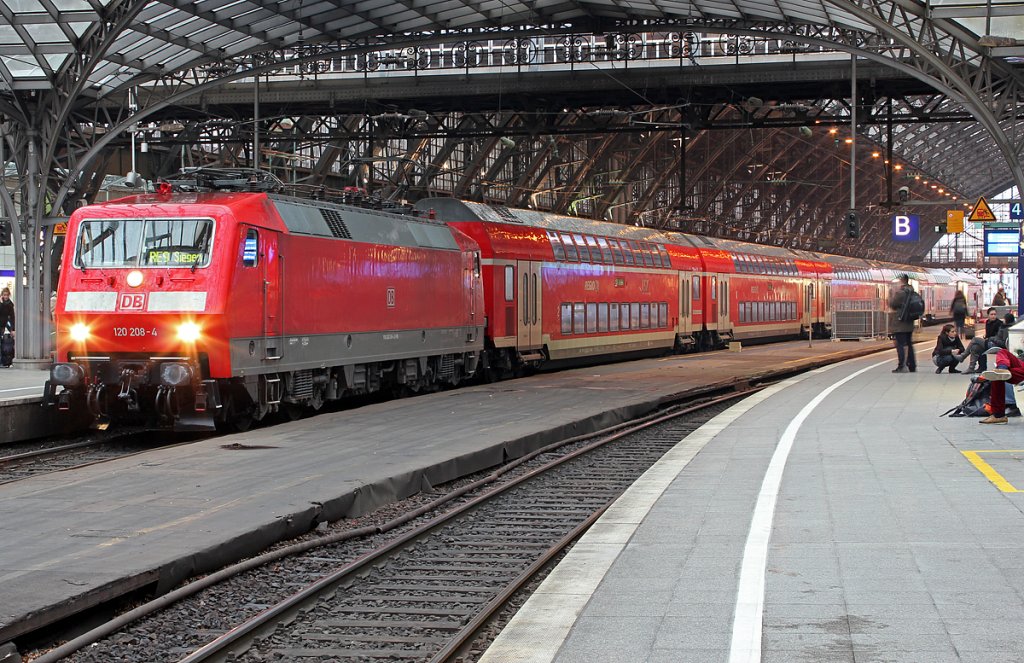 120 208-4 am RE9 in K�ln Hbf am 11.02.2011