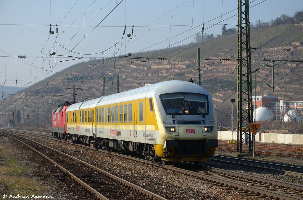 120 502 mit Messzug durch Esslingen am Neckar in Richtung Ulm/M�nchen. (14.03.2012)