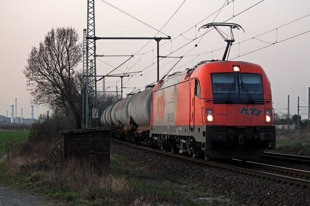 1216 902 der RTS mit KeWa in Porz Wahn am 23.03.2012