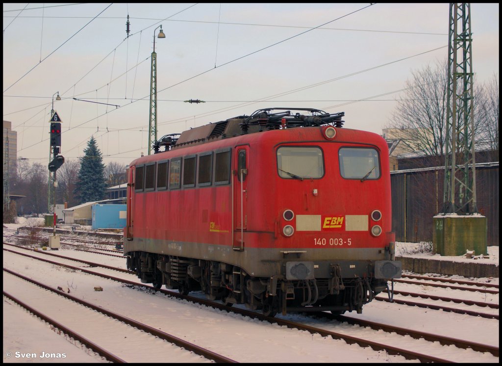 140 003-5 (EBM Cargo) in Bonn-Beuel am 19.1.2013. 
