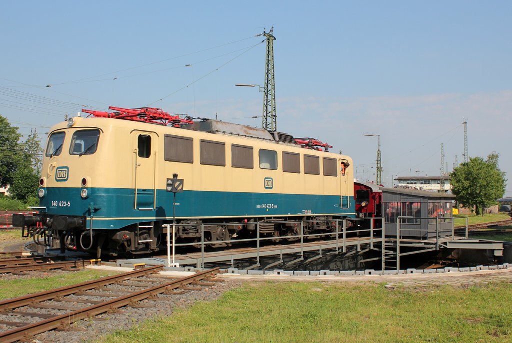 140 423-5 in Koblenz L�tzel am 08.06.2013