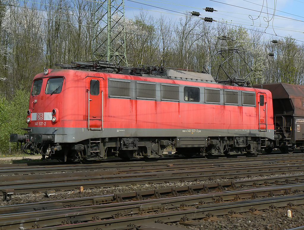 140 537-2 in Gremberg am 14.04.2010