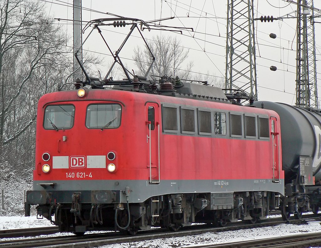 140 621-4 verl�sst den Gbf K�ln Gremberg mit gem. Gz. am 27.01.2010
