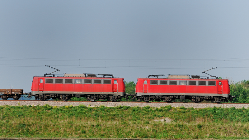 140 837-6 + 140 797-2, aufgenommen am 13.05.11, kurz vor Burgau.