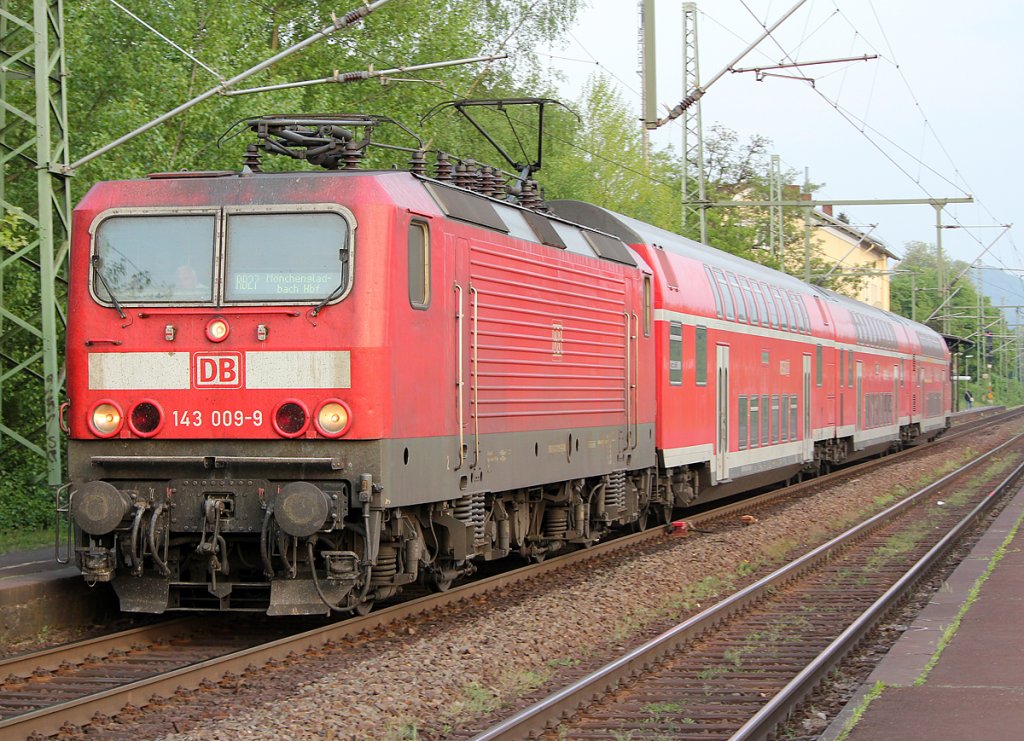 143 009-9 am RB27 in Bonn Oberkassel am 26.04.2011