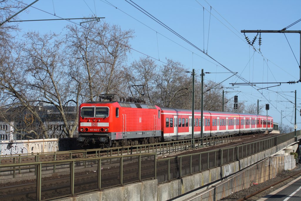 143 842-3 in K�ln Deutz am 06.03.11