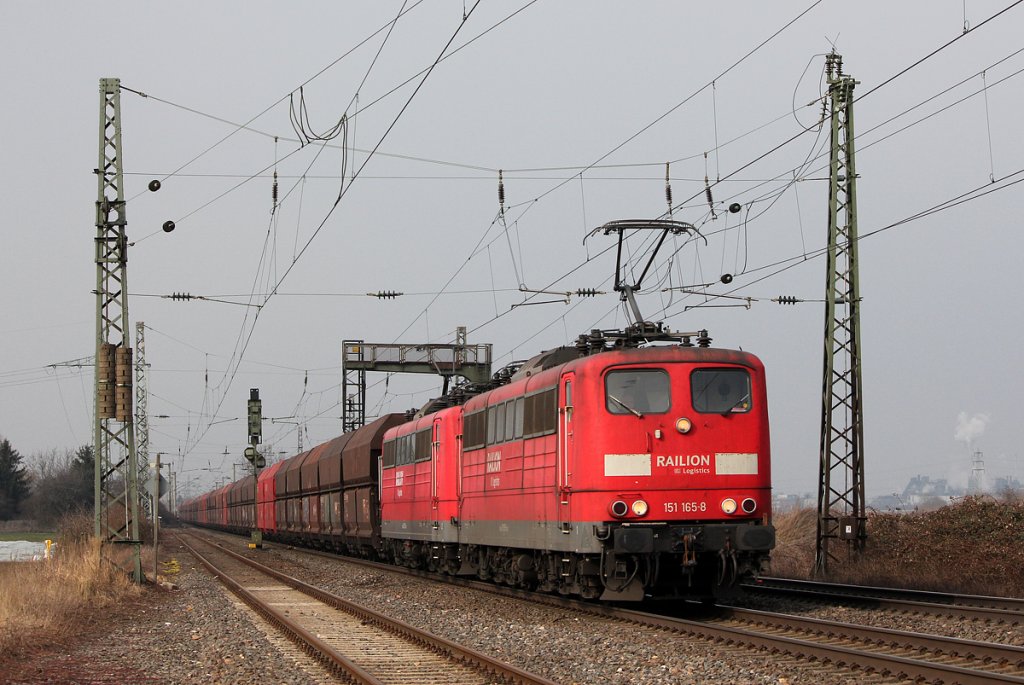 151 165-8 & 151 071-8 bei Br�hl am 30.03.2013