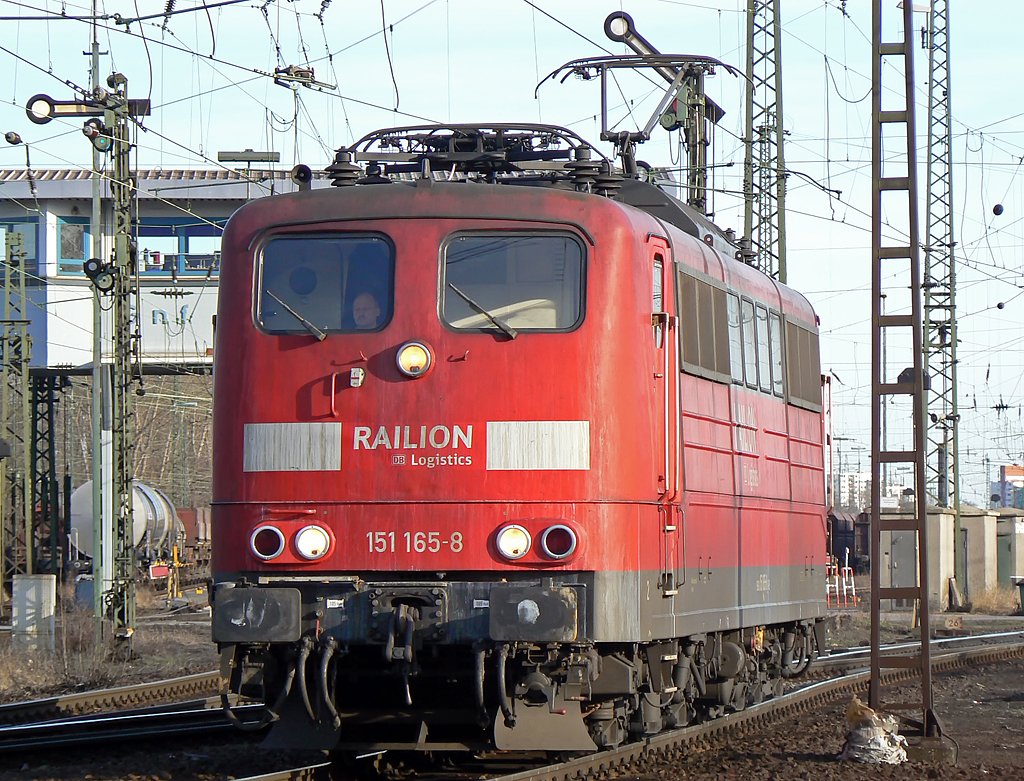 151 165-8 verl�sst Gremaberg als Lz am 3.3.2010