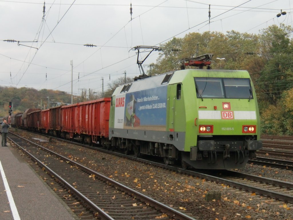 152 005-5 am 06.11.10. in K�ln West.
