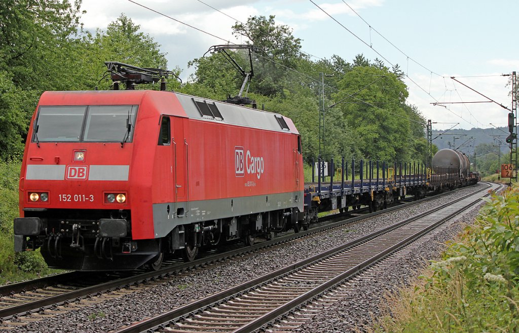 152 011-3 bei Unkel am 18.06.2011