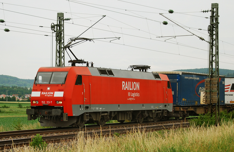 152 113-7, aufgenommen am 20.06.12, bei Treuchtlingen.