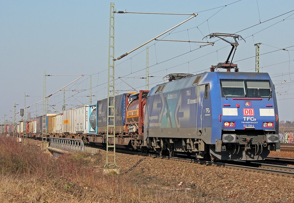 152 138-4 mit gem. Gz. hinter K�ln Porz am 03.03.2011
