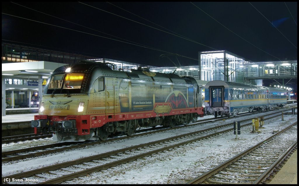 183 001-7 (VBG)  175 Jahre Deutsche Eisenbahn  in Regensburg-Hbf am 6.12.2012.