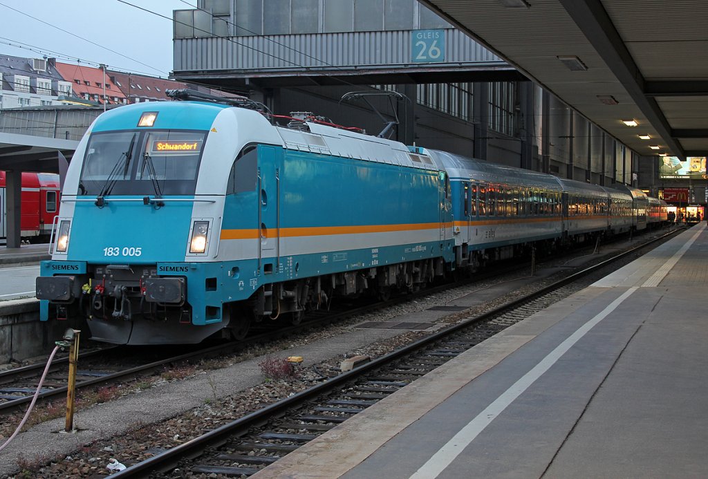 183 005 am ALEX rtg Schwandorf in M�nchen Hbf am 29.07.2011