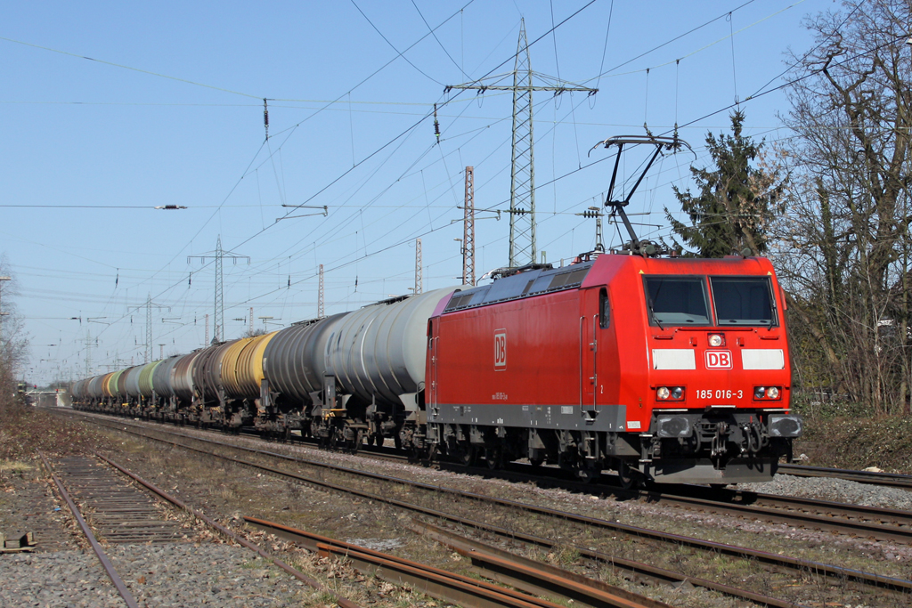 185 016-3 in Ratingen Lintorf am 07,03,11