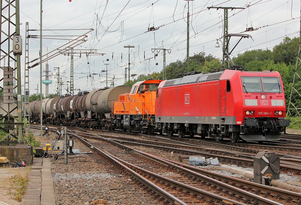 185 084-1 mit Voith Gravita und Kesselzug in Gremberg am 21.06.2011