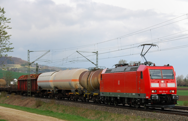 185 170-8, aufgenommen am 21.04.12, bei Treuchtlingen.