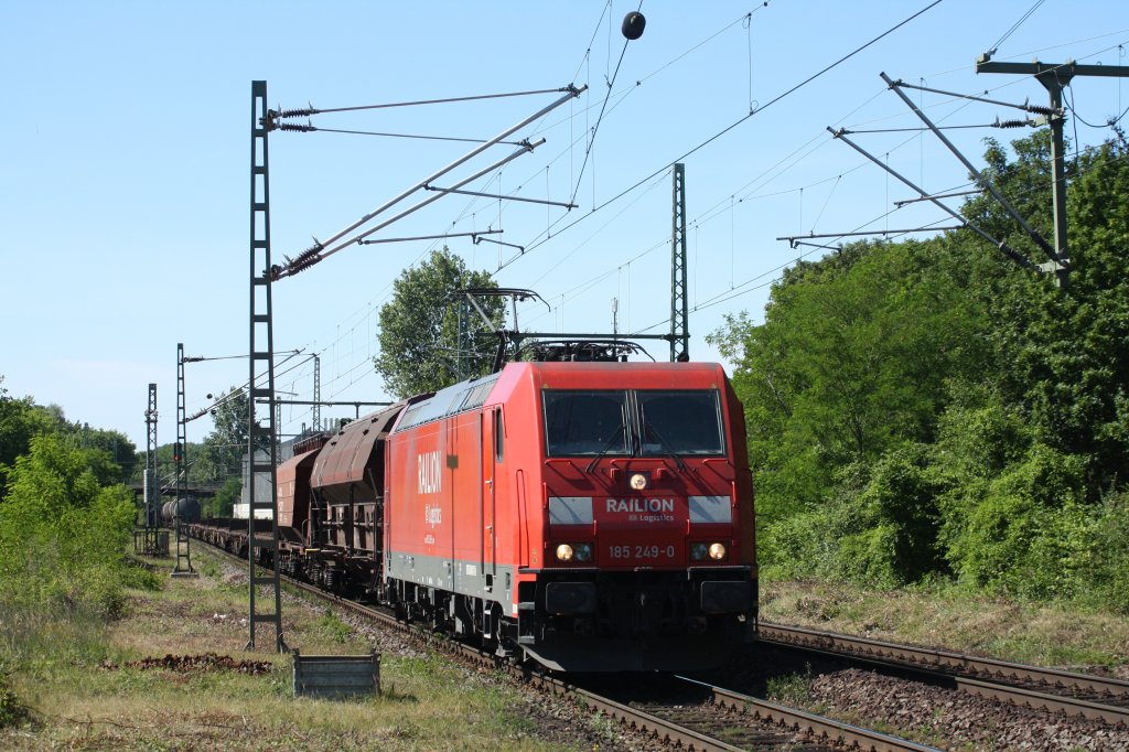 185 249-0 fuhr am 02.06.11 durch Bonn-Oberkassel.
