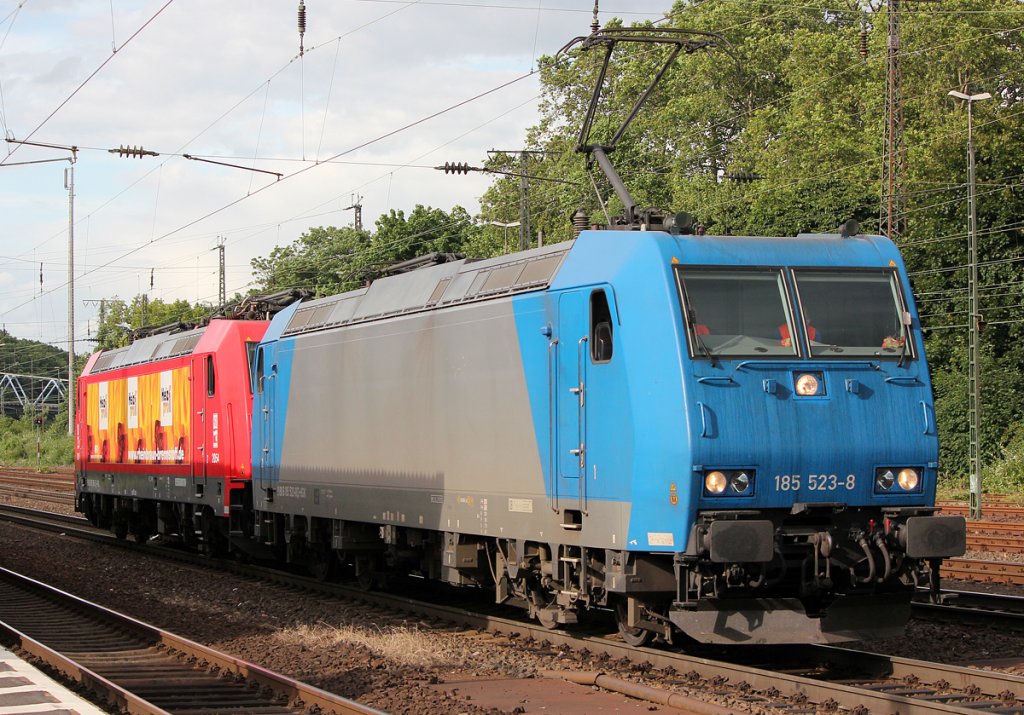 185 523-8 & 185 586-5 in K�ln West am 22.06.2012
