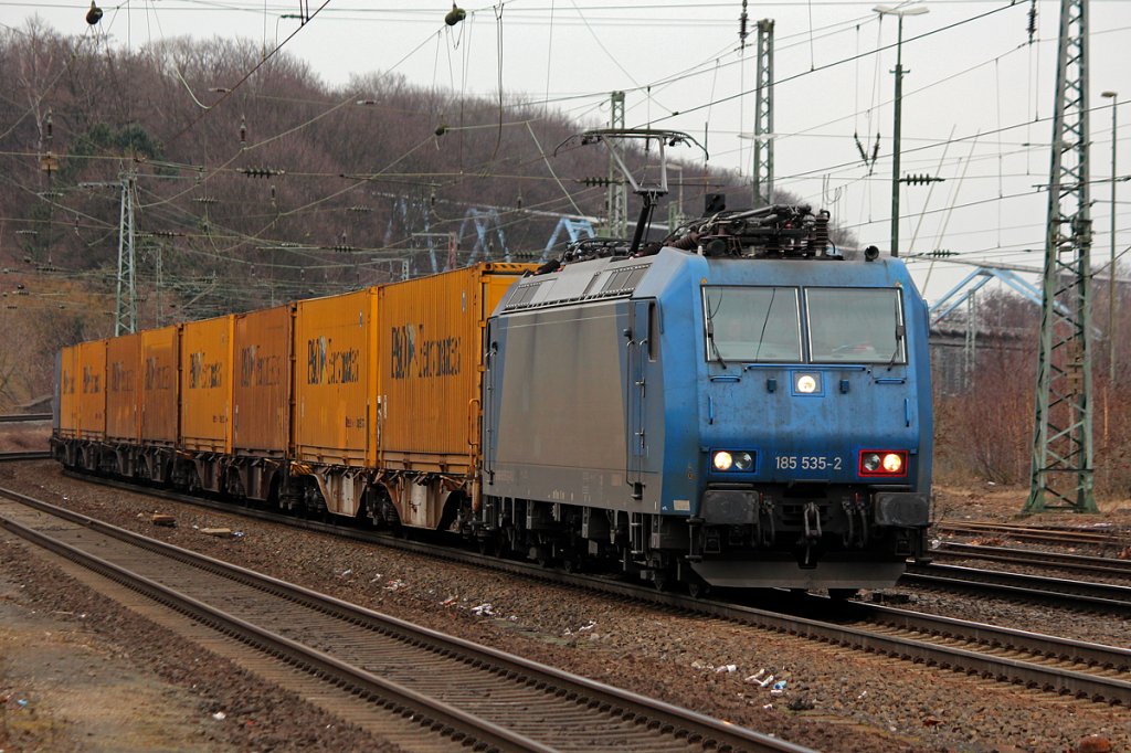 185 535-2 der Crossrail in K�ln West am 27.02.2012