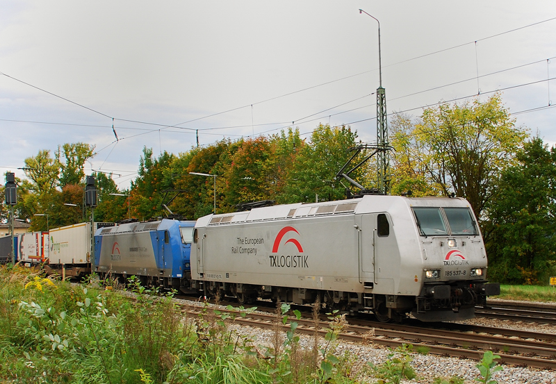 185 537-8 + 185 513-9, TX Logistik, aufgenommen am 29.09.12, in A�ling.