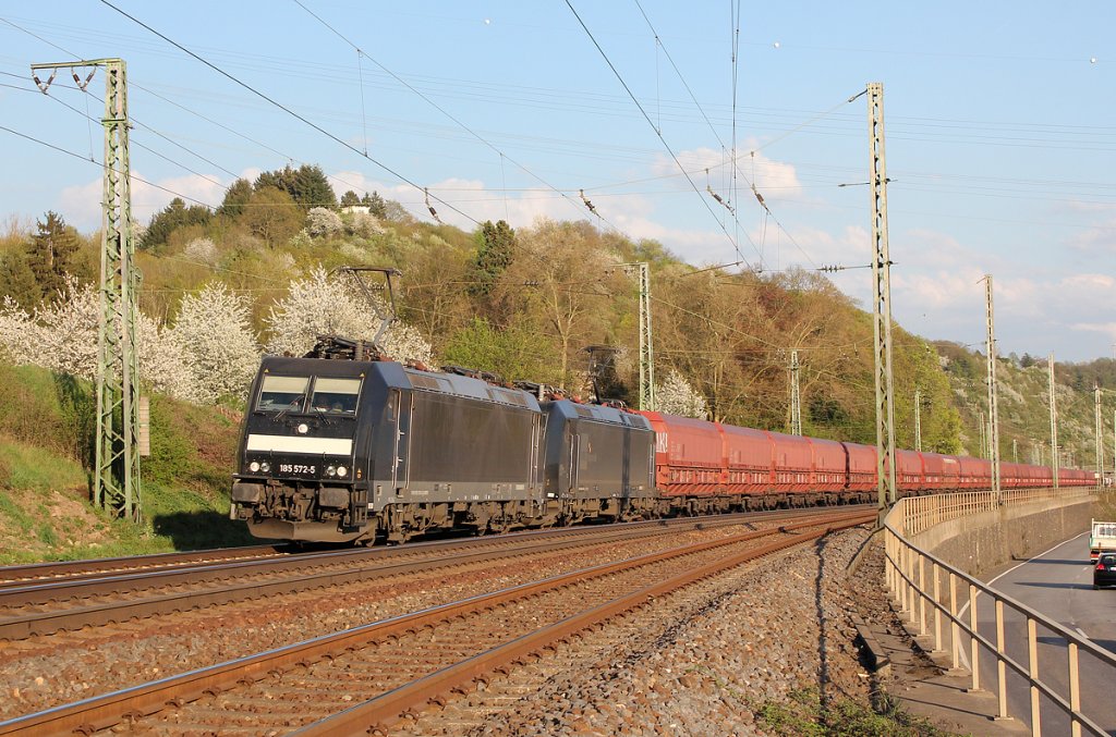 185 572-5 & 185 554-3 bei Linz(Rhein) am 25.04.2013
