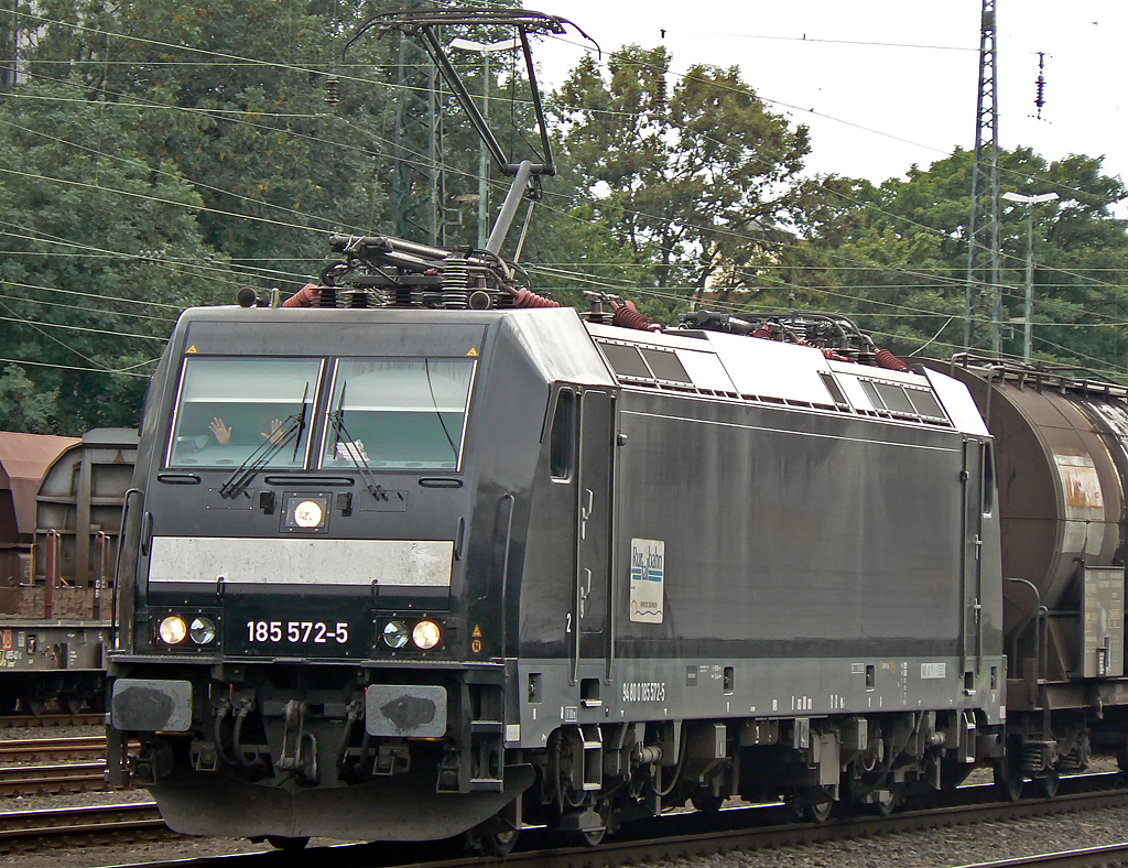 185 572-5 der Rurtalbahn in K�ln West am 10.09.2010