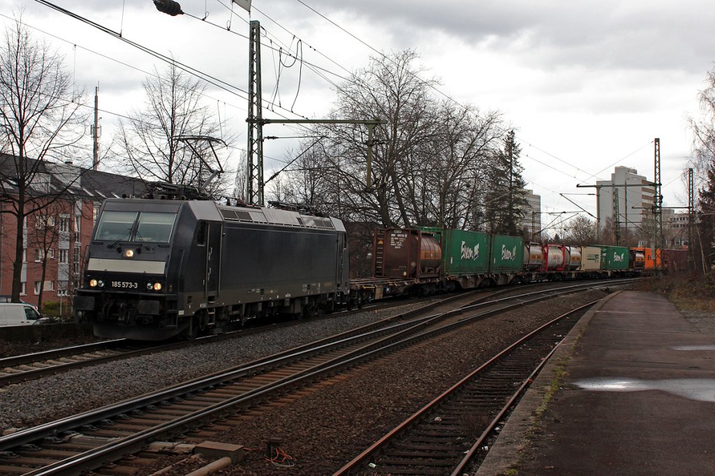 185 573-3 in Bonn Beuel am 11.04.2013