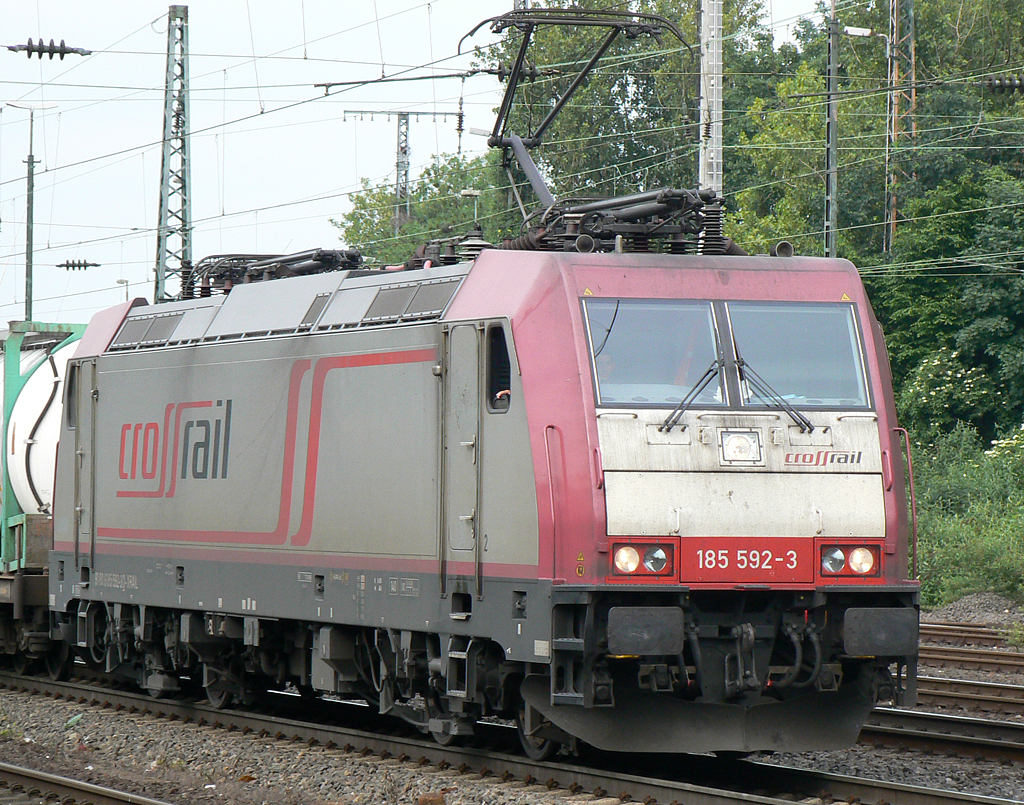 185 592-3 der Crossrail in K�ln West am 02.06.2010